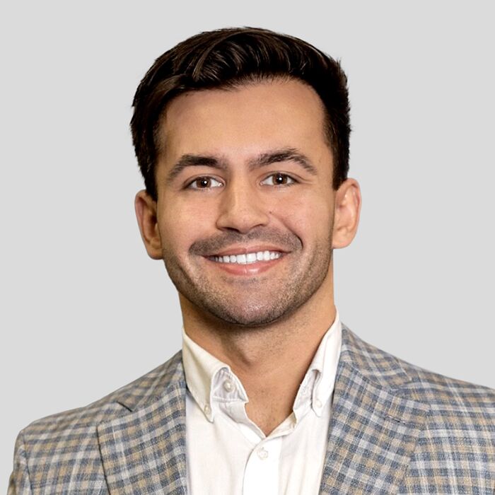 Austin Dearinger Photo