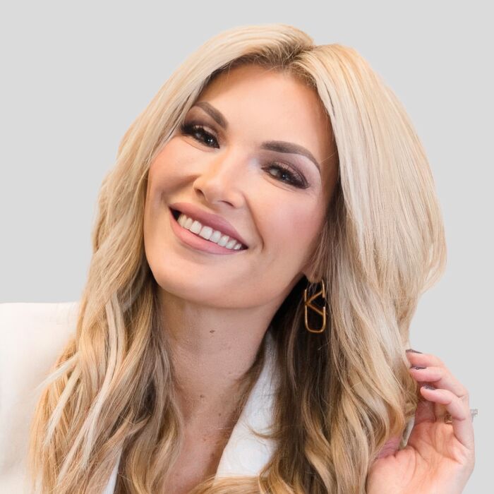 Jennifer Romero Photo