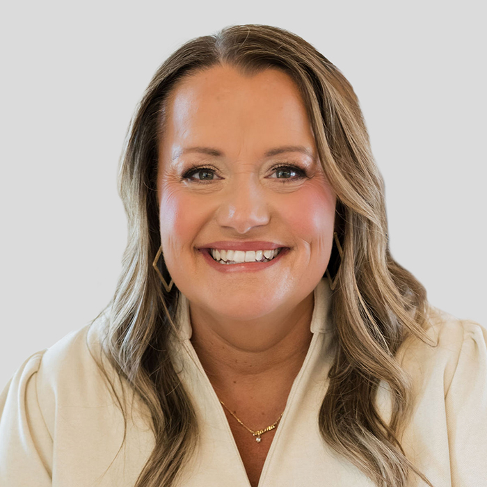 Lacy Oliphant Photo
