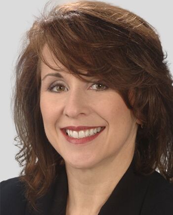 Lynn Devin Photo