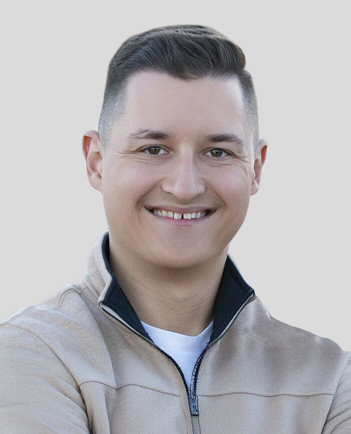 Tyler Carlston Photo