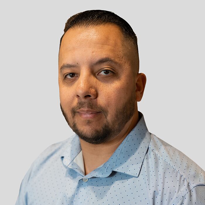 Oscar Fuentes Photo