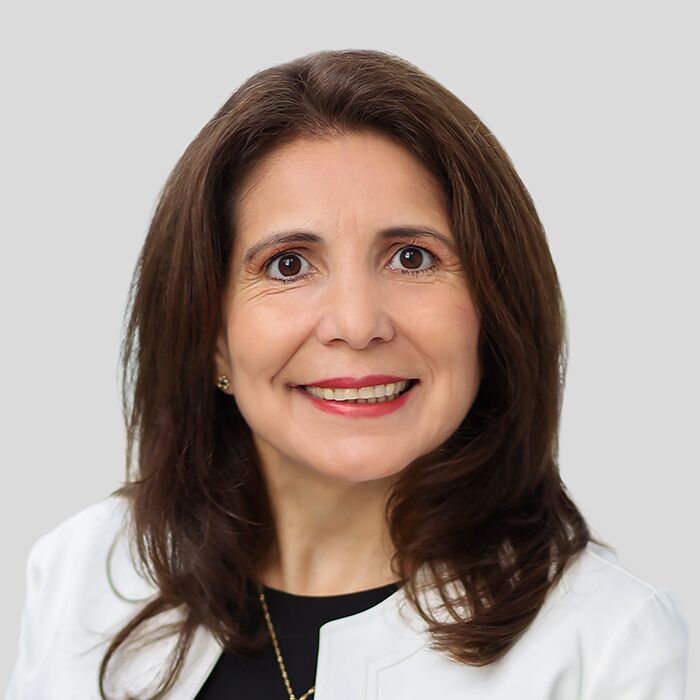 Veronica Leon Photo