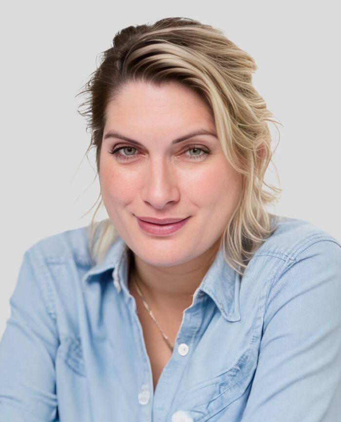 Jana Merchant Photo