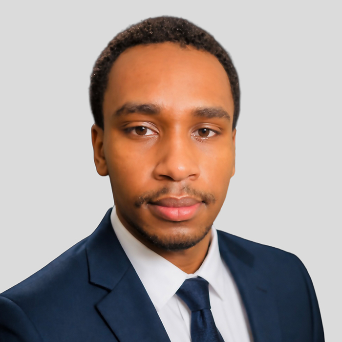Robert Lewis III Photo