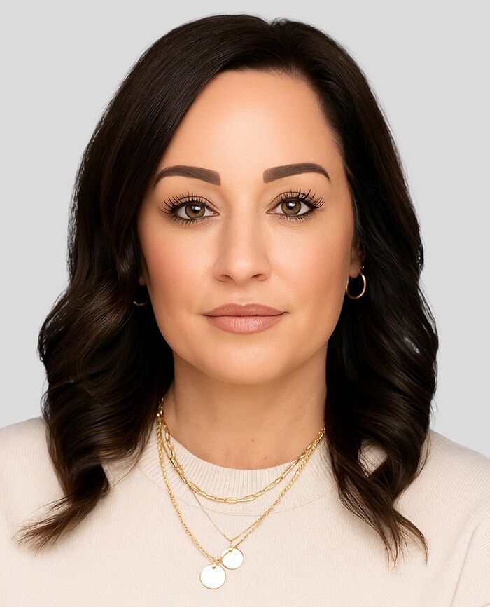 Alicia Pierce Photo