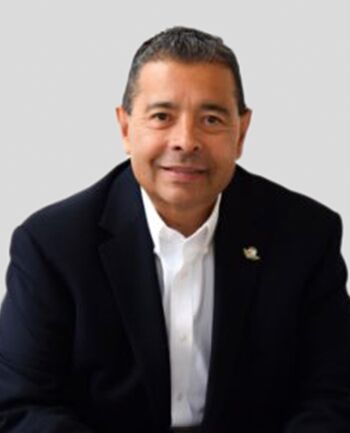 Steven Hernandez Photo