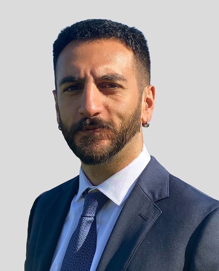Deniz Manisali Photo