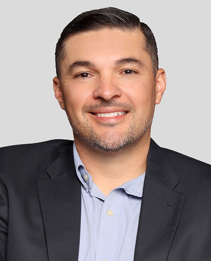 Julio Salinas Photo