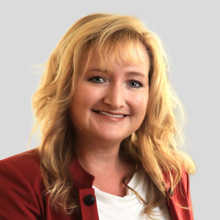 Laura Giuliano Photo