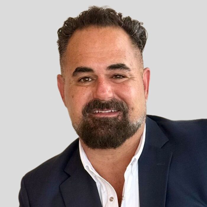 Damian Squires Photo