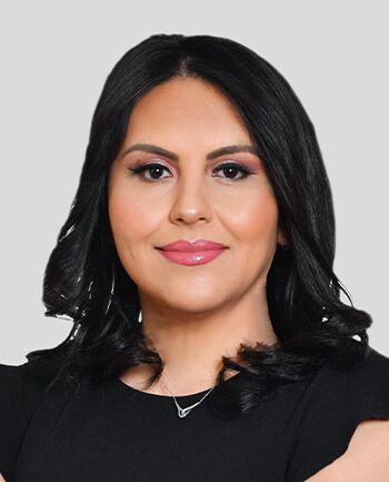 Headshot of Veronica Cevallos