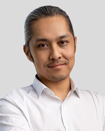 Headshot of Paul Nguyen