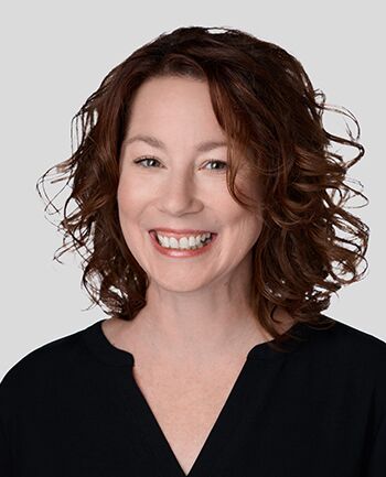 Headshot of Modesta Robbins