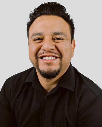 Marlon Flores Photo