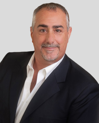 Headshot of Steven Peritore