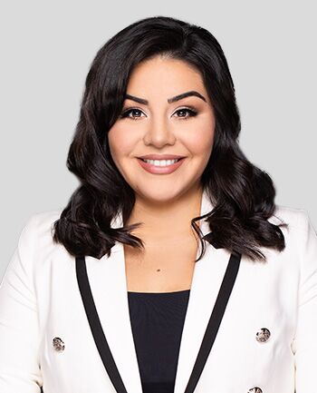 Lluvianna Leal Photo