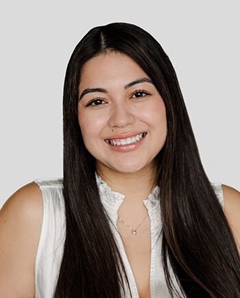 Headshot of Karina Ochoa