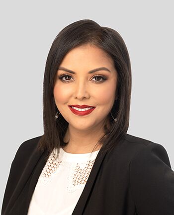 Headshot of Jessica Davila