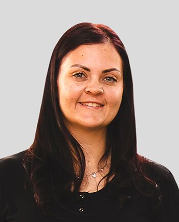 Headshot of Kaitlin Worth